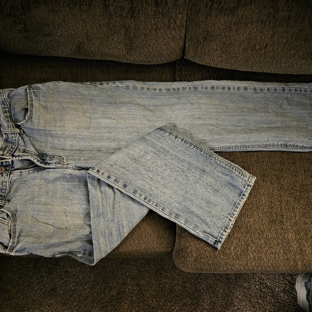 Jeans - Picture 2 of 3